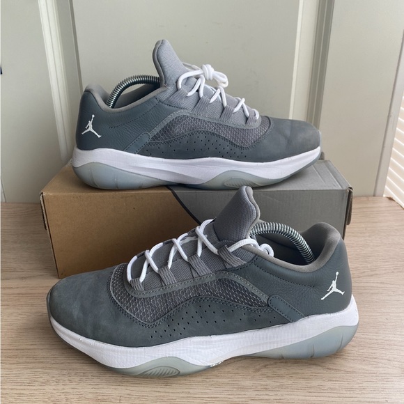 Nike Air Jordan 11 CMFT Low Cool Grey Men- Size 8 - Picture 11 of 11